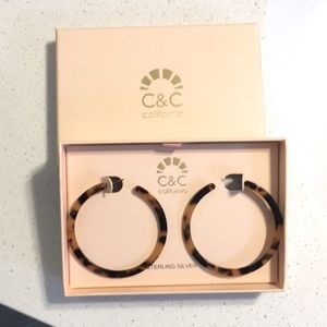 C&C California tortoise shell hoop earrings